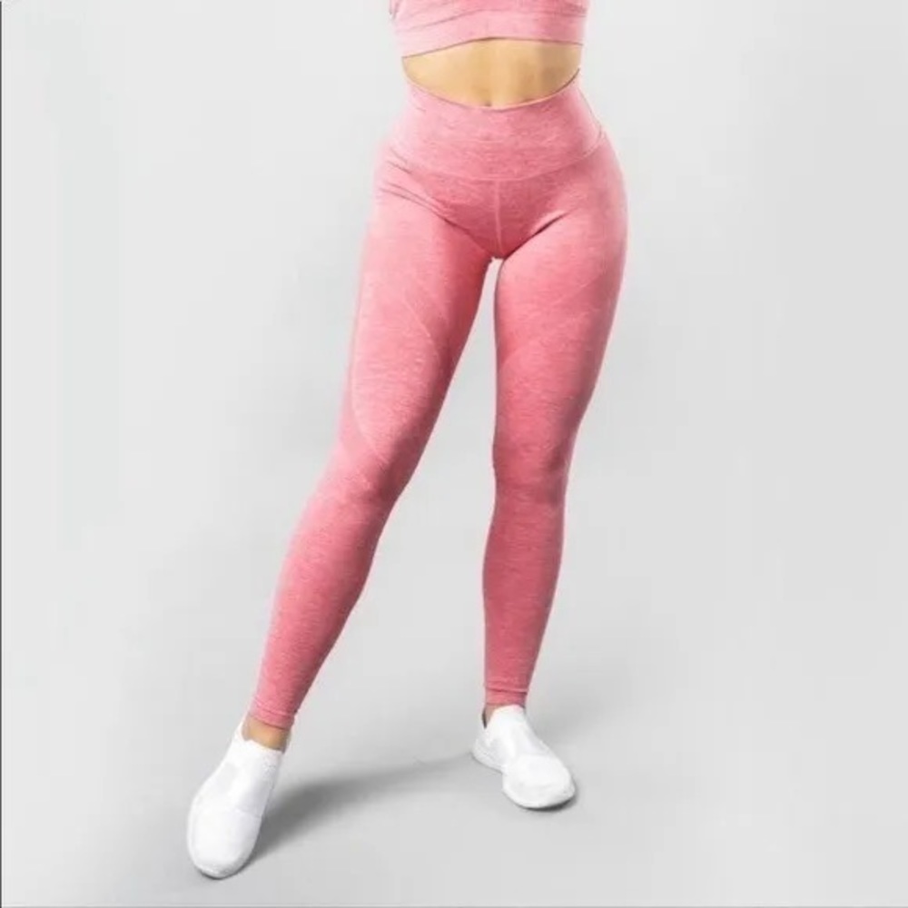 Alphalete pink leggings
